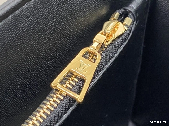 WIS VUITTON TWIST MM-23*17*9.5CM LOUIS 0812
